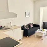 Cozy Atmos * プラハ