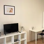 Cozy Atmos アパート